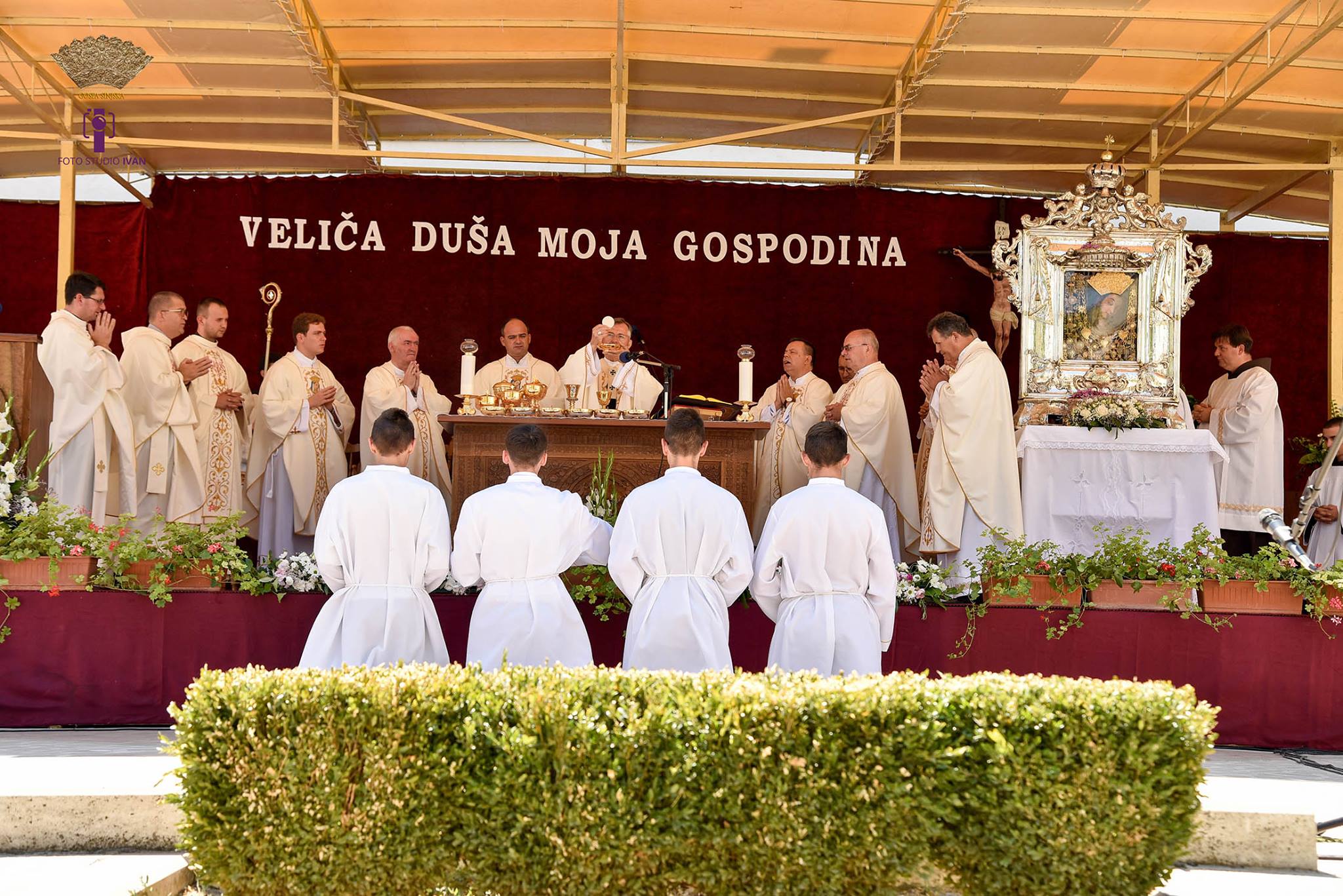 svetkovina gospe sinjske oltar 2017